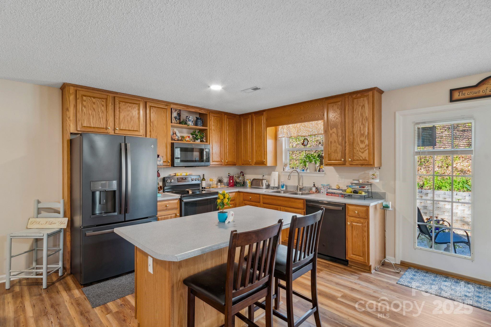 Hutchinson Woods - Residential