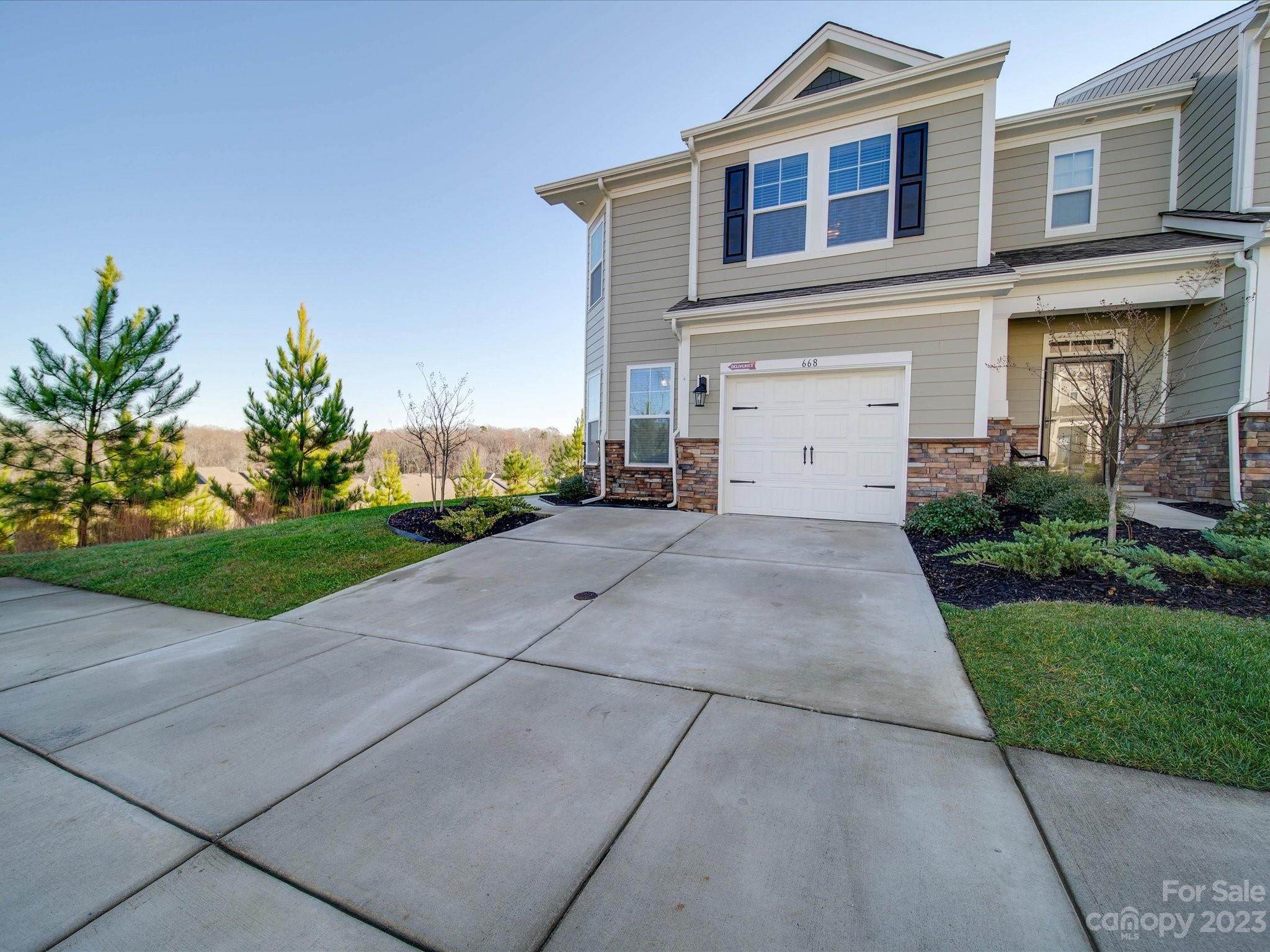 The Village At Ivy Ridge - Residential