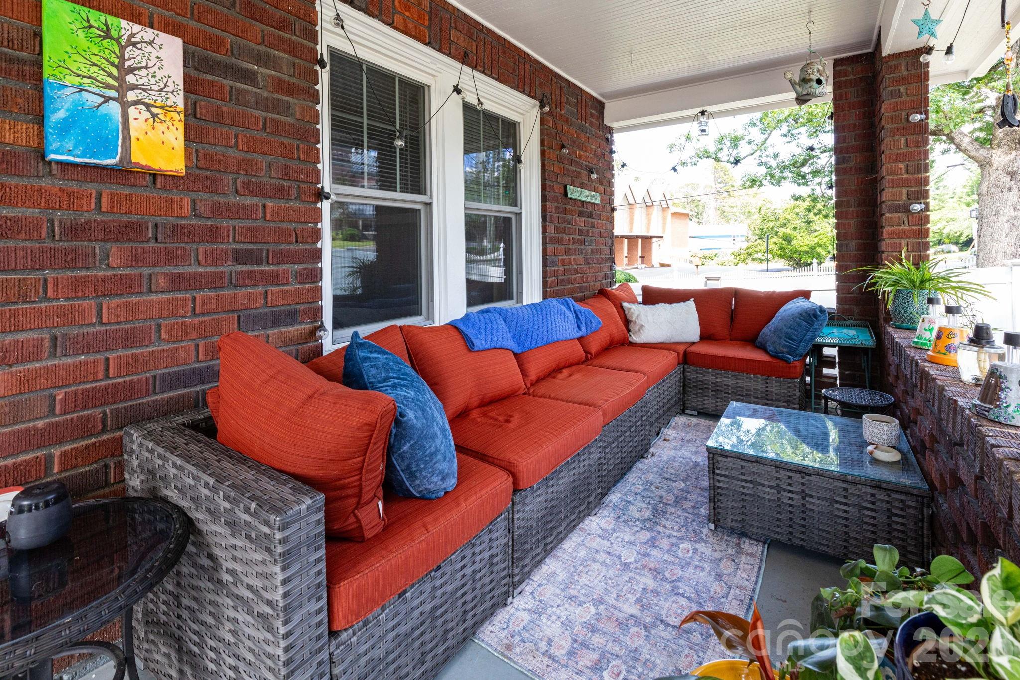 752 Fairview Road