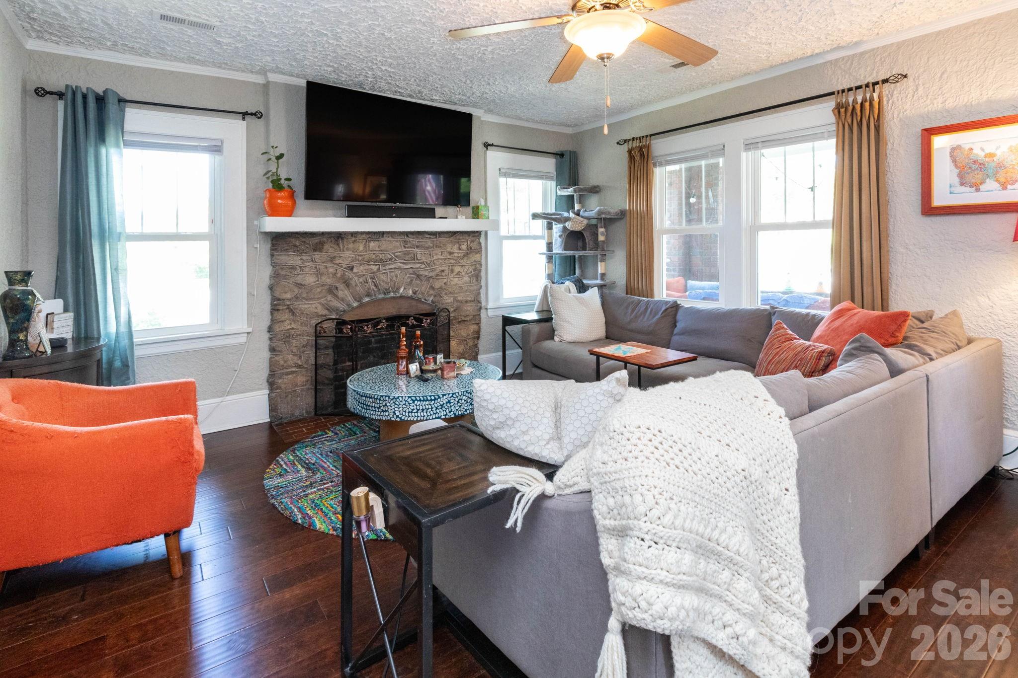 752 Fairview Road