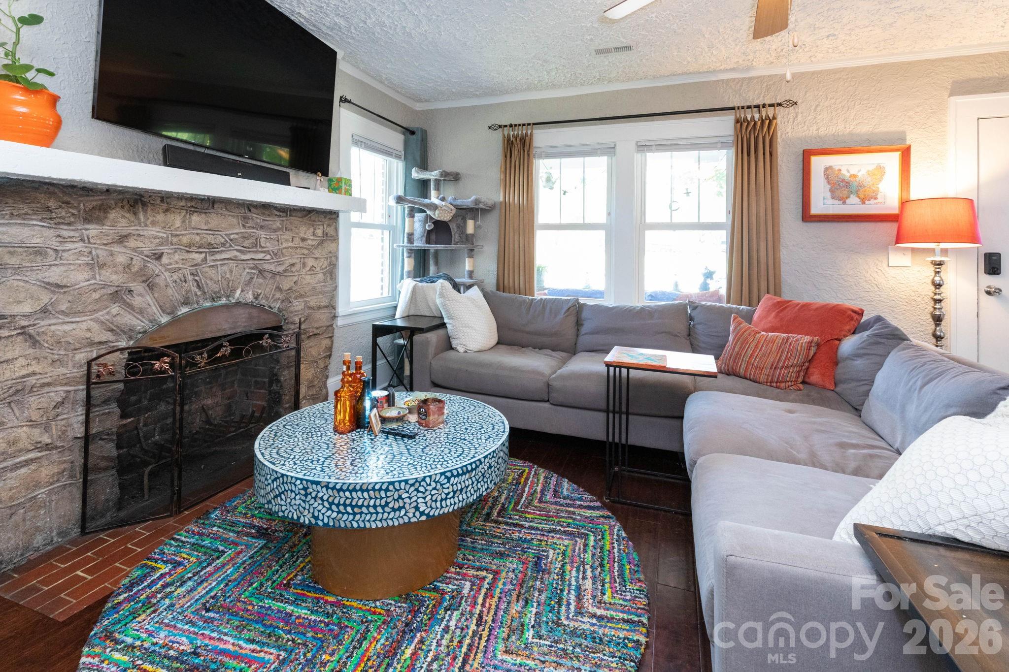 752 Fairview Road