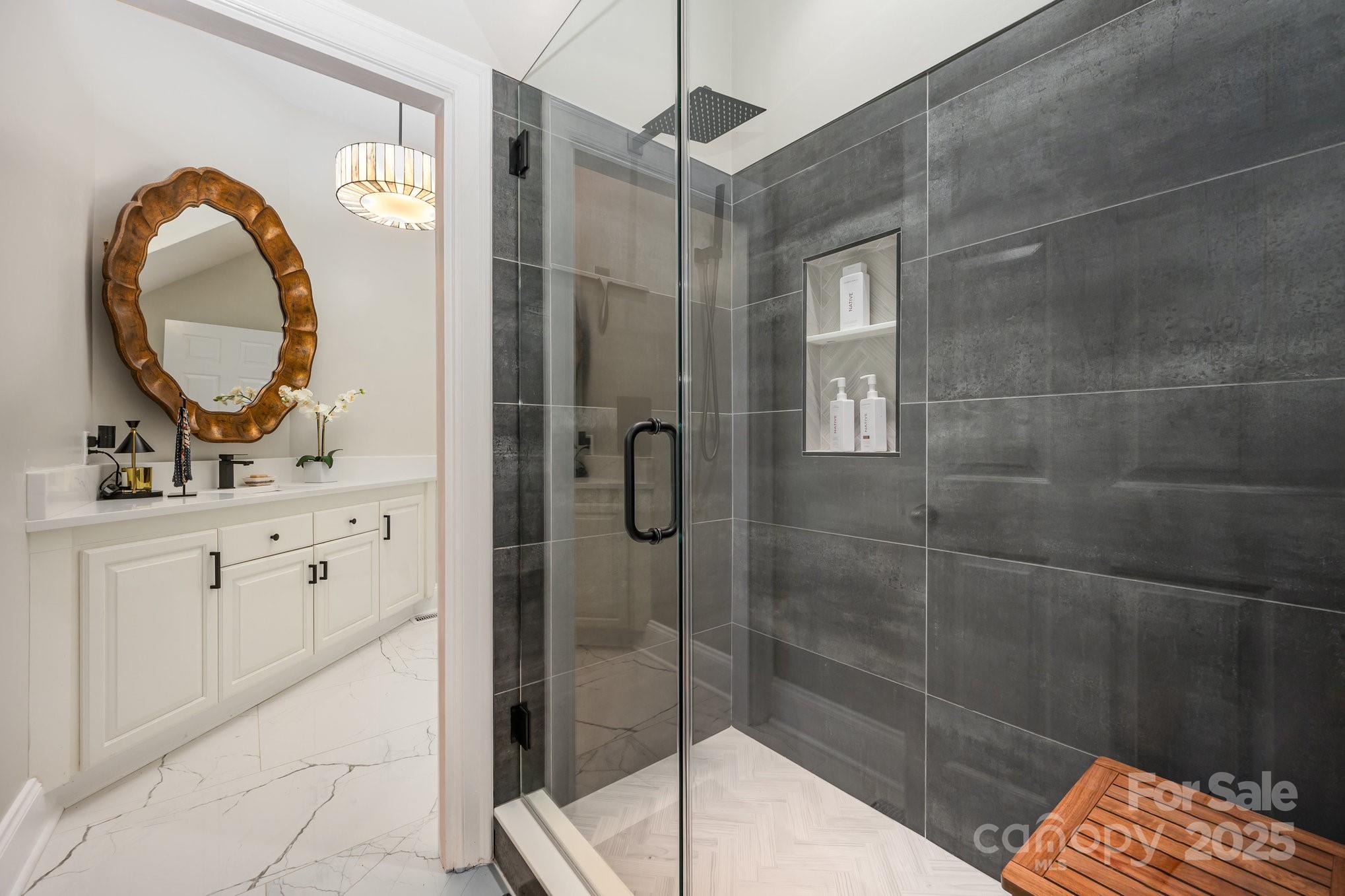 Lookout Point - Residential