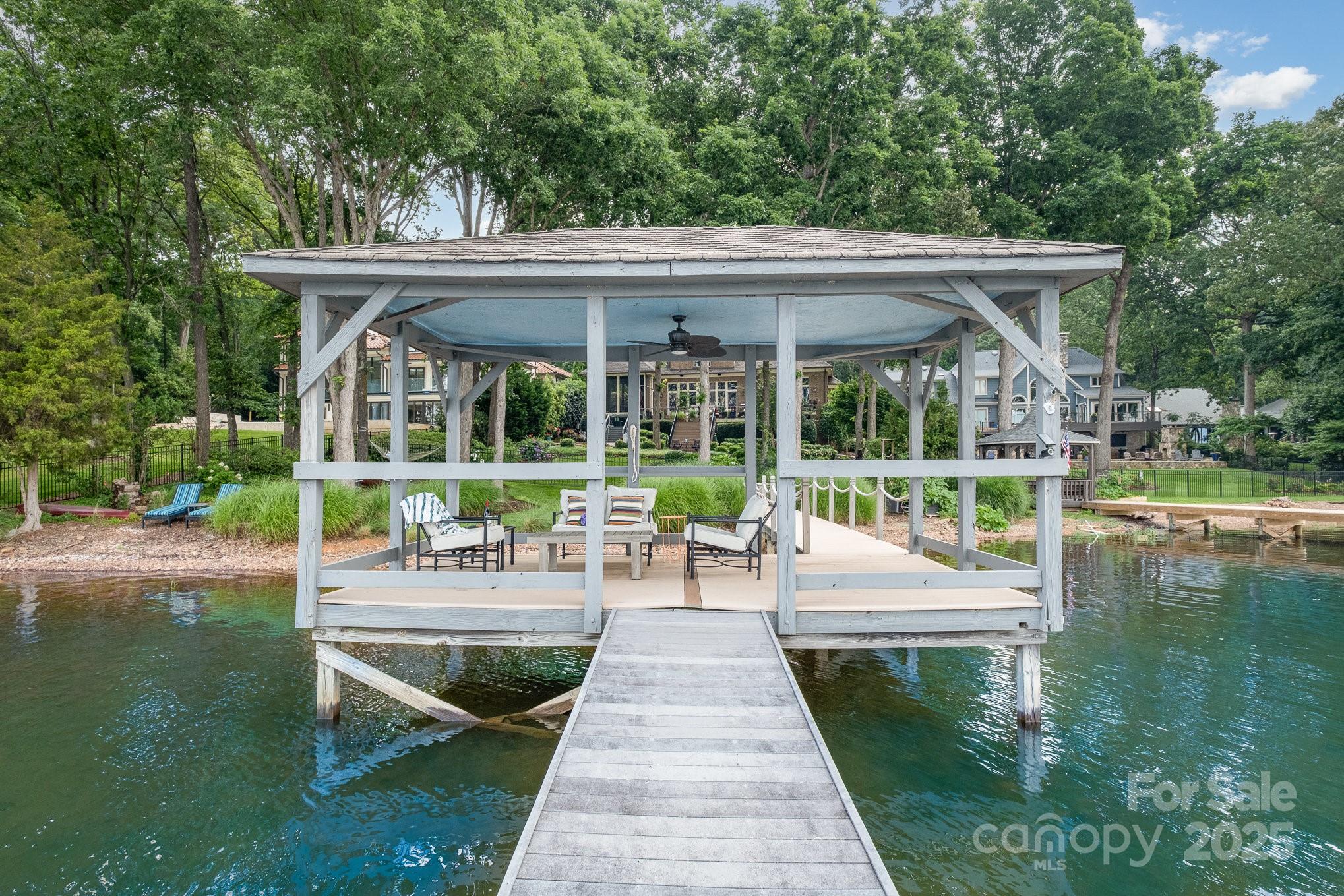 Lookout Point - Residential