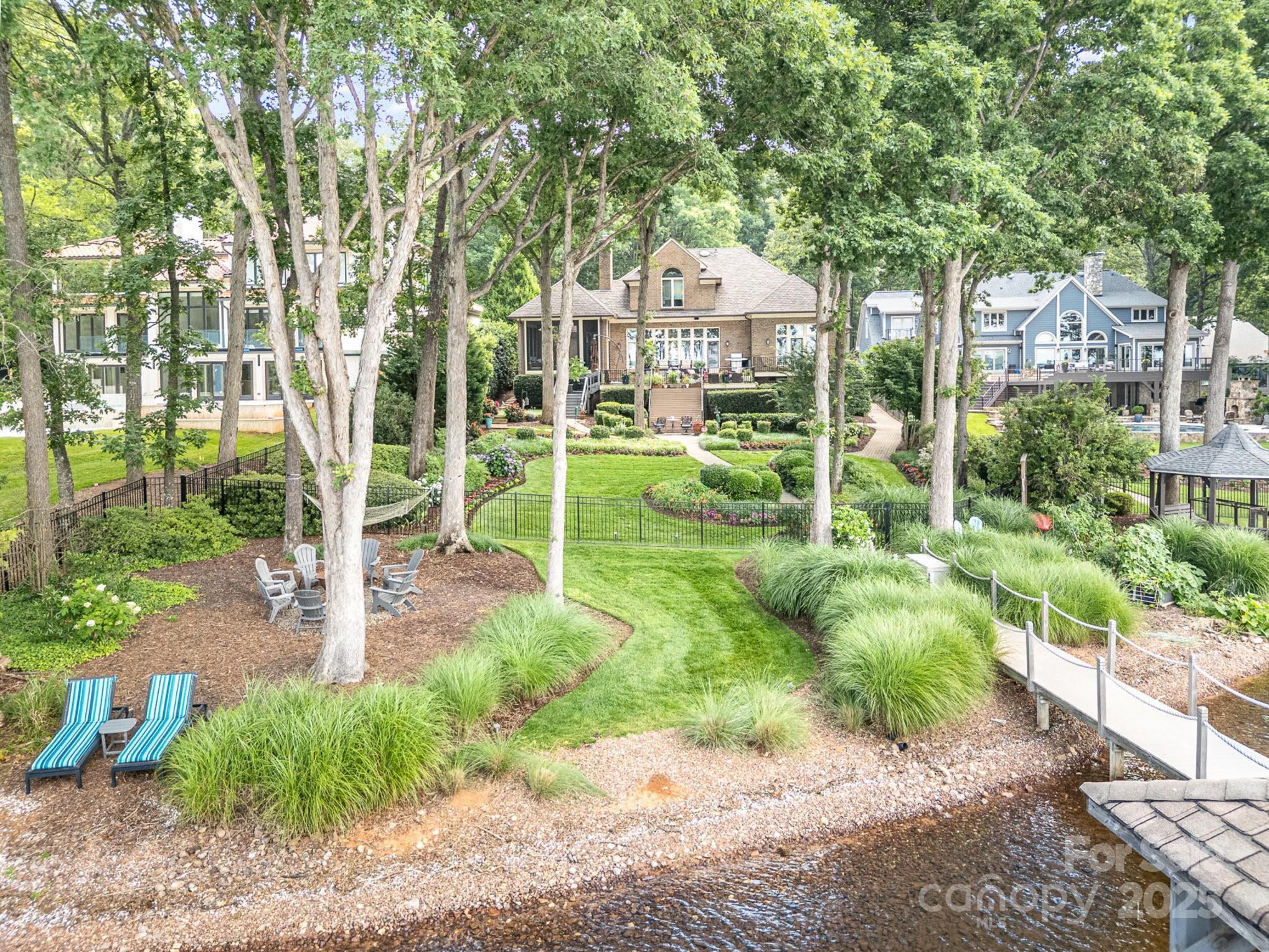 Lookout Point - Residential