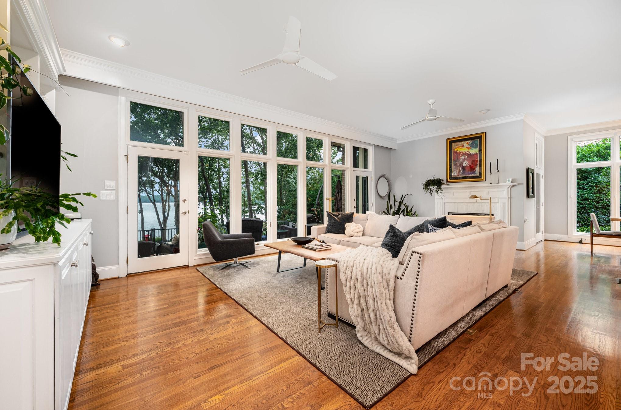 Lookout Point - Residential