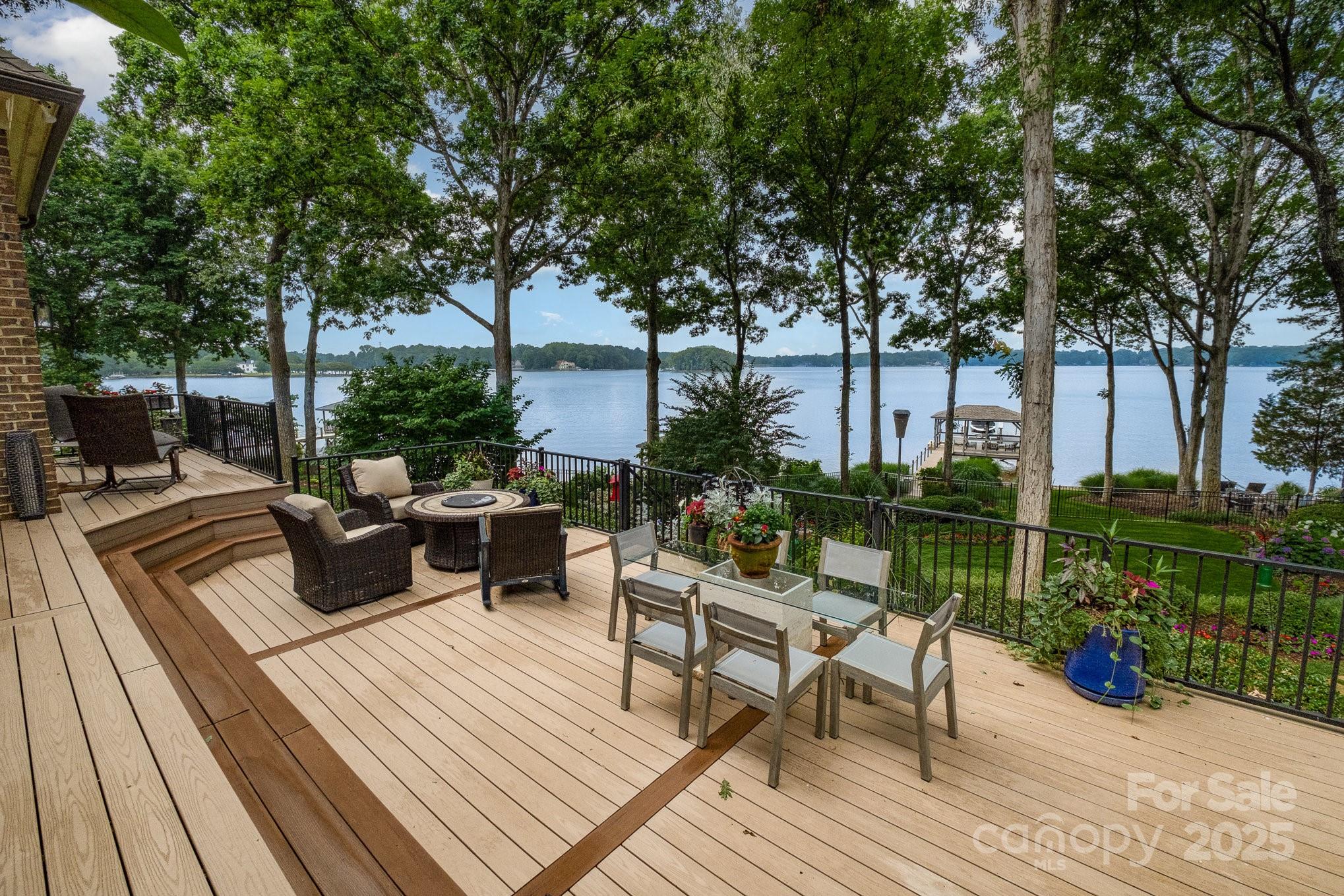 Lookout Point - Residential