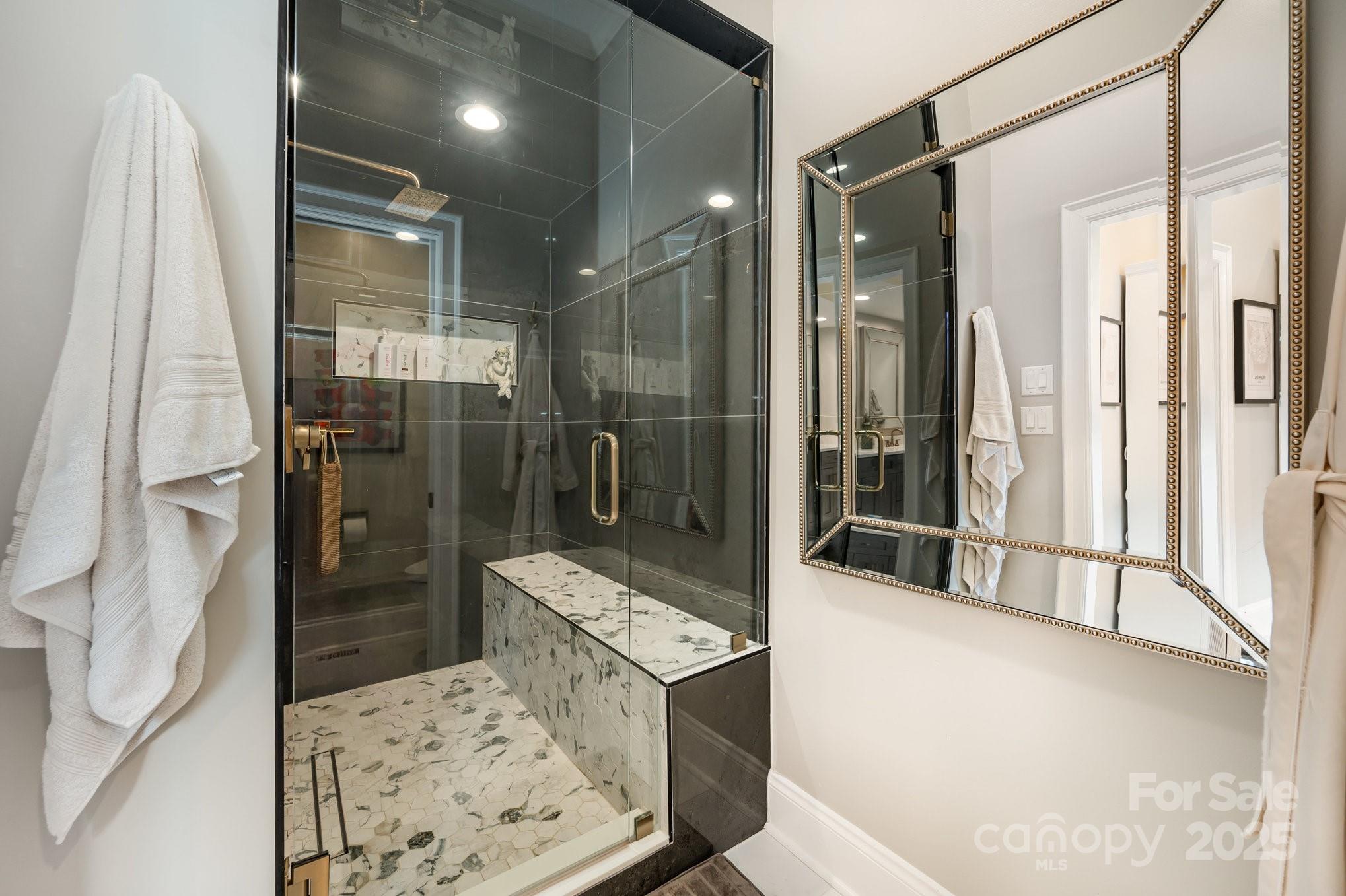 Lookout Point - Residential