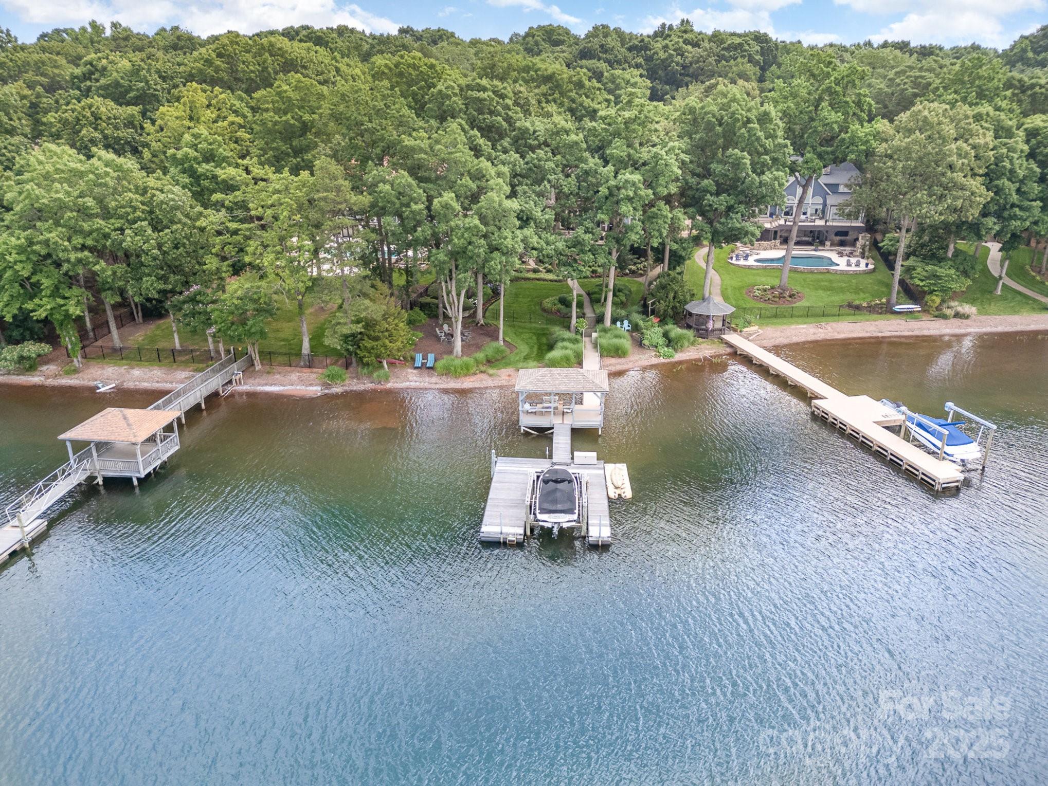Lookout Point - Residential
