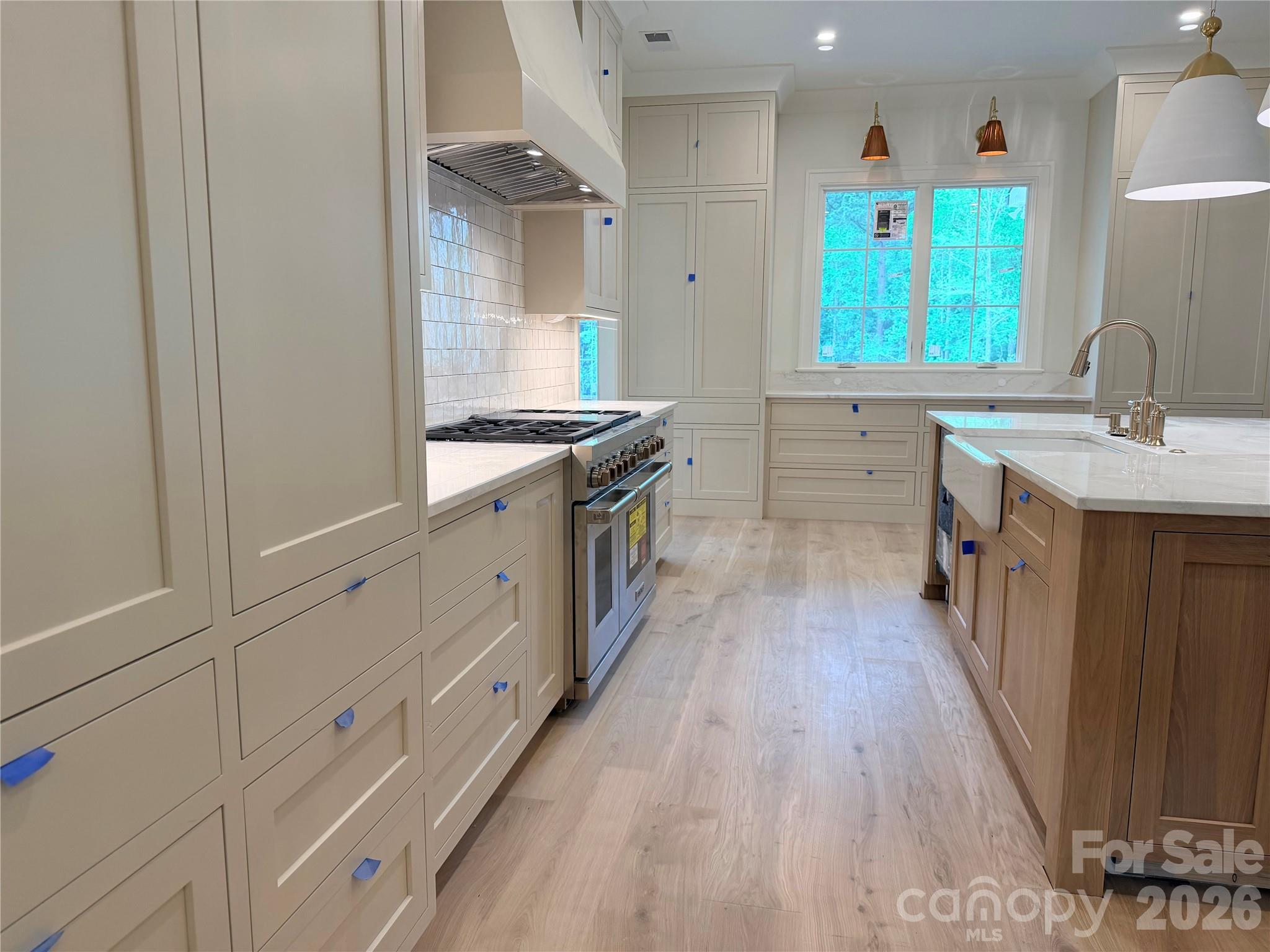 Davidson Woods - Residential