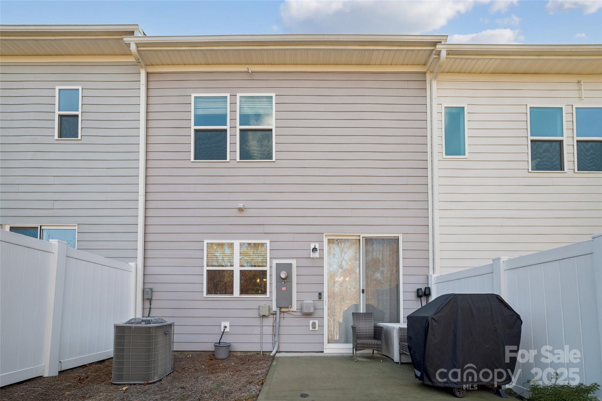 Pergola at Farmington - Residential