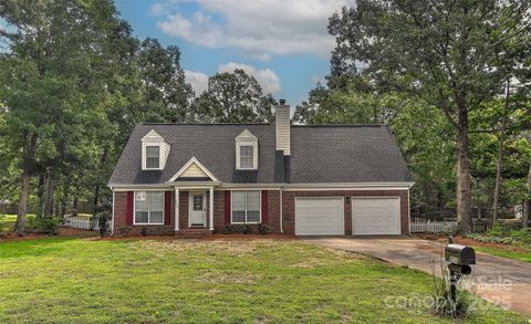 Photo of 8056 Hunley Ridge Road, Matthews, NC 28104 (MLS # 4293751)