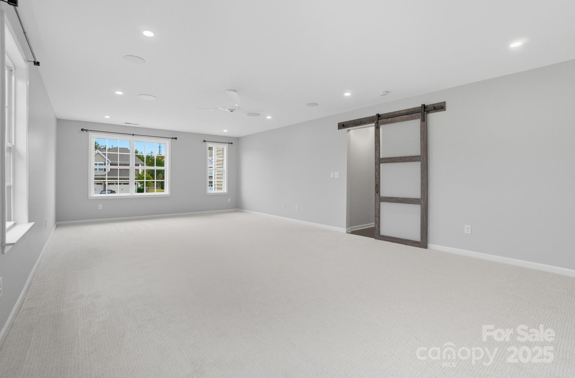 Lake Ridge - Residential