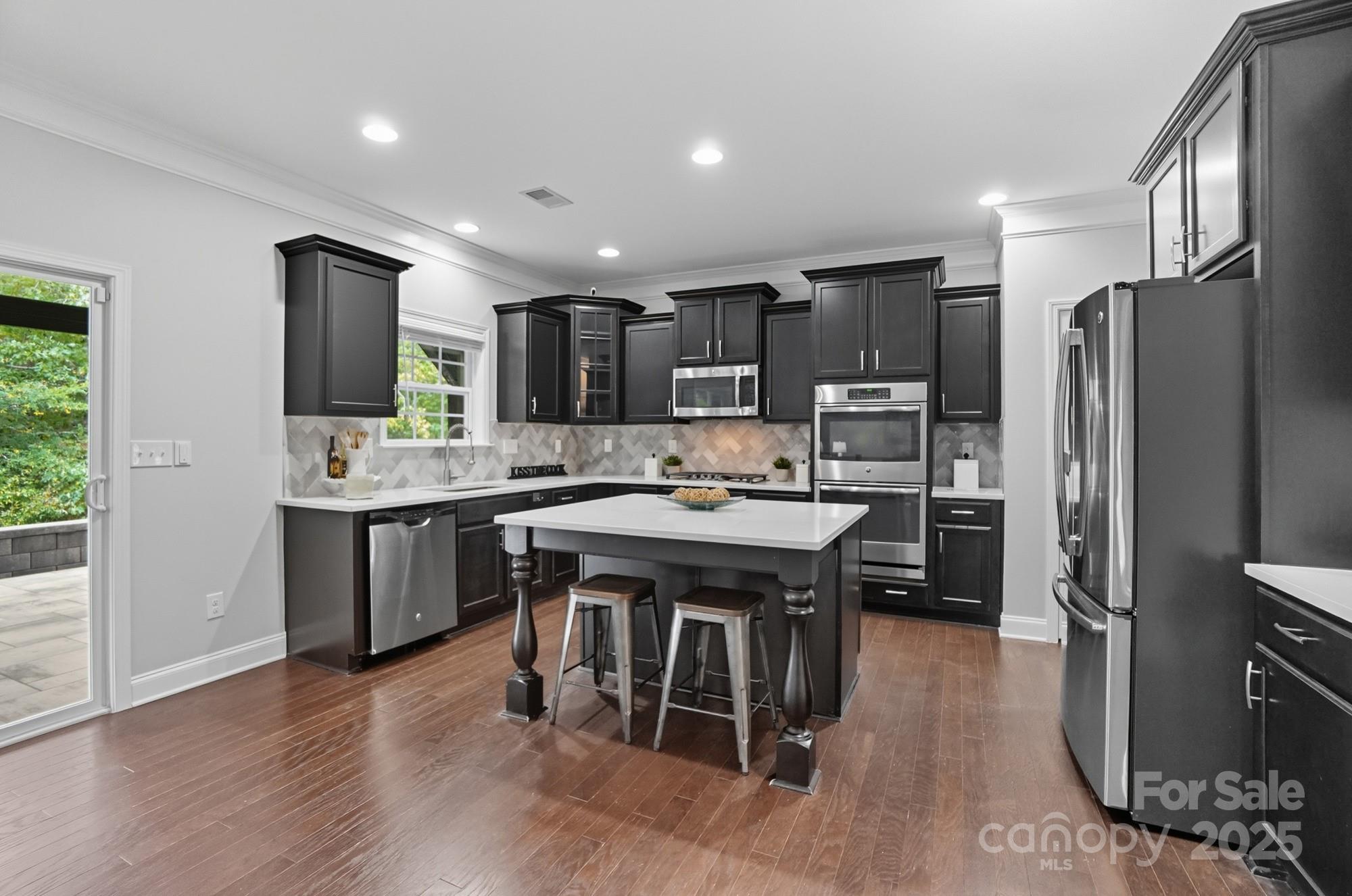 Lake Ridge - Residential