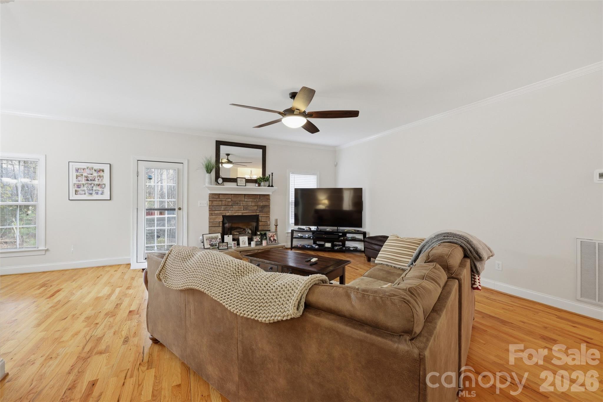 Windsor Point - Residential