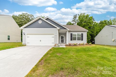 8416 Highgate Drive Charlotte NC 28215