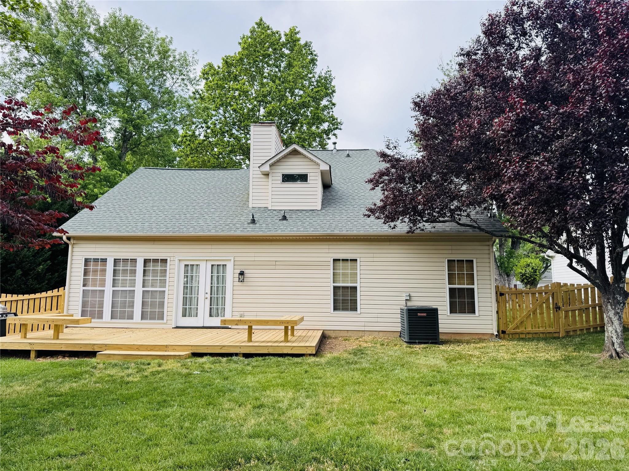 Winding Creek - Residential Lease