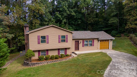 Photo of 113 Quail Drive, Morganton, NC 28655 (MLS # 4419312)