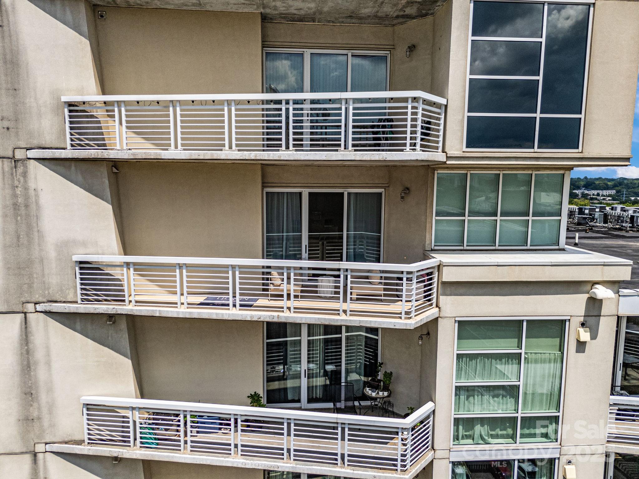 505 E 6th Street 1006