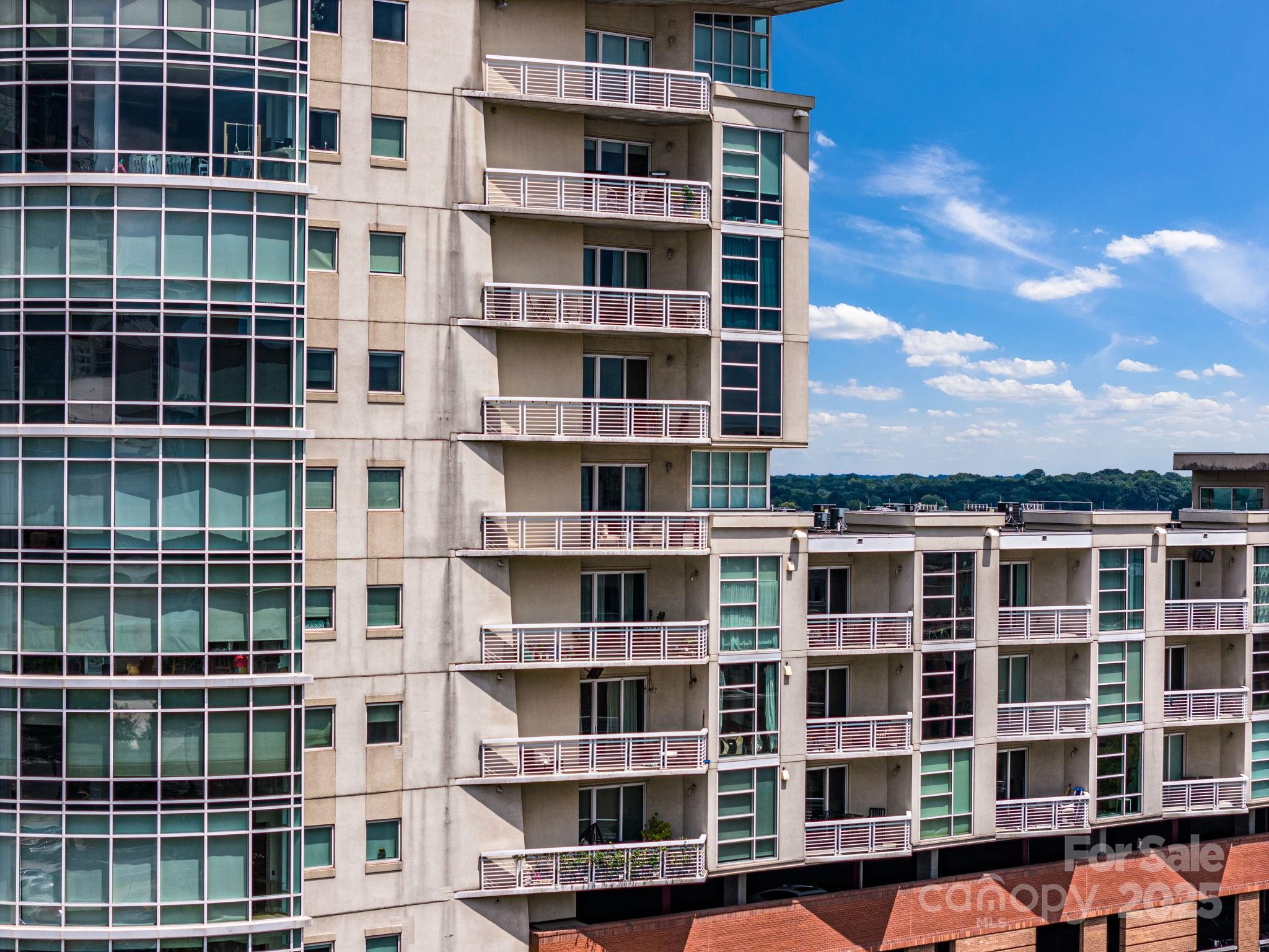 505 E 6th Street 1006