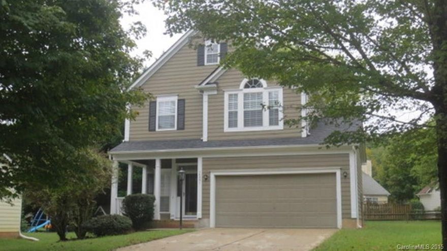 4 Bedroom! Cambridge - New Abbey Subdivision.  Newly renovated home has large great room with gas fireplace and marble threshold. Kitchen has new appliances, counter tops, and plenty of storage. Walk upstairs to large master with vaulted ceilings and bay window. Large backyard, perfect for entertaining. Home conveniently located to Harrisburg road, shopping, and entertainment.