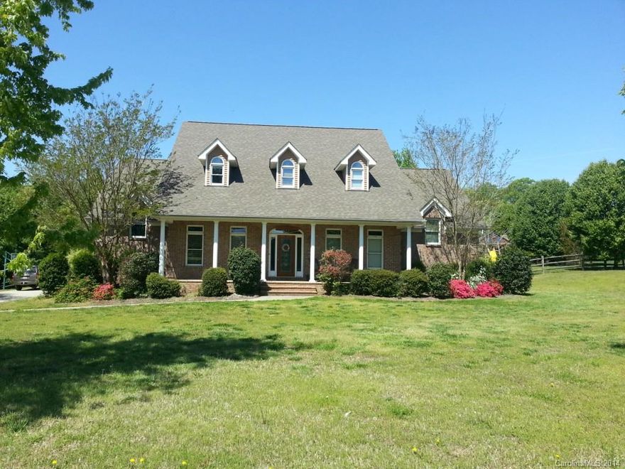 Beautiful brick home with fenced yard and screened porch. Gourmet kitchen. Home has bonus room or 5th bedroom. Separate bonus room by kitchen. Formal dining for your enjoyment. All bedrooms are spacious with great closet space. Close to shopping, restaurants, etc. Call today to make an appointment.