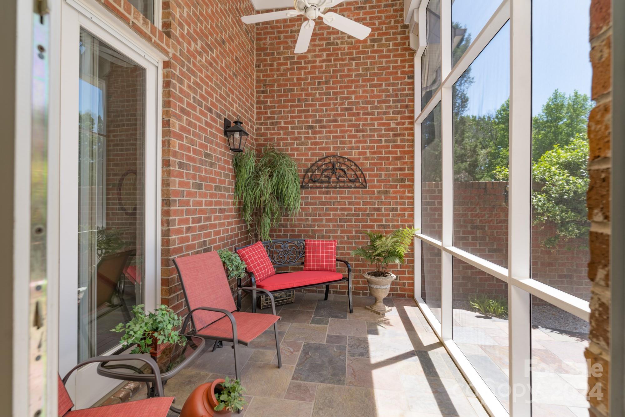 Laurel Creek - Residential