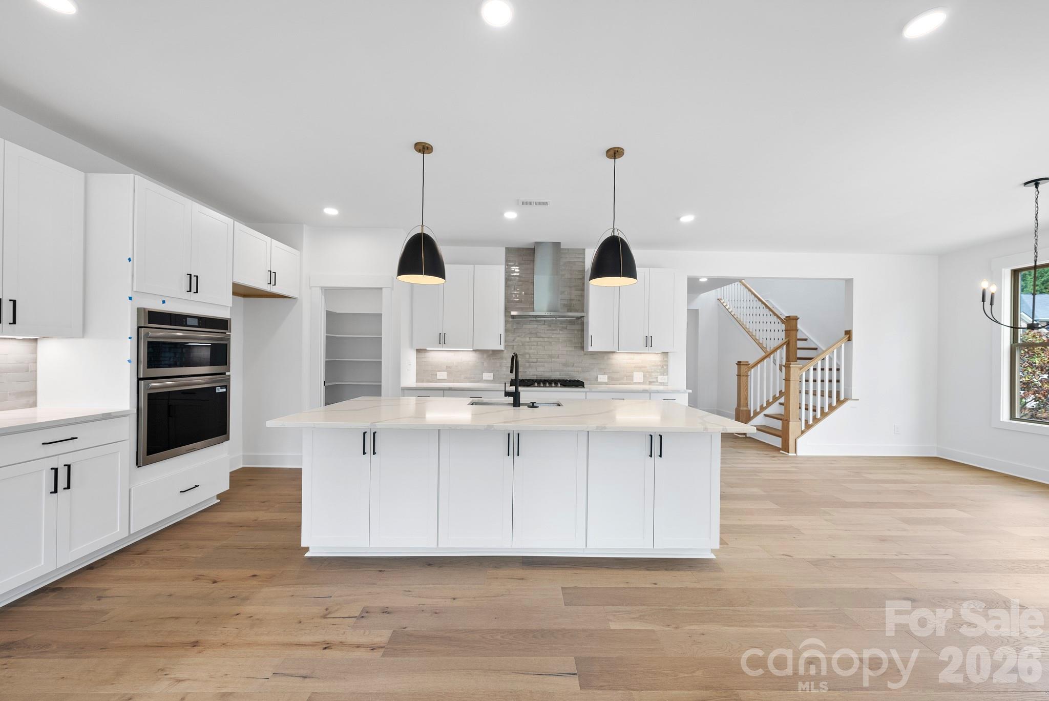 1124 Berryhill Road
