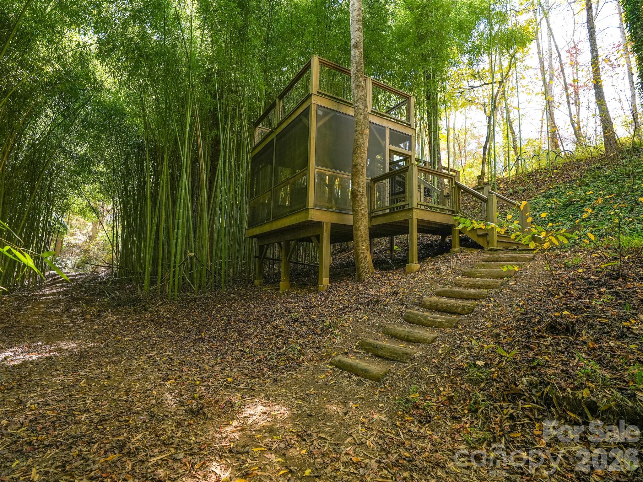 Sovereign Oaks - Land