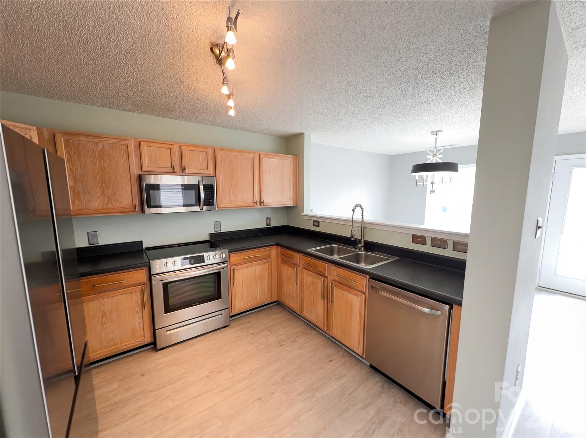 1911 Almond Hills Drive