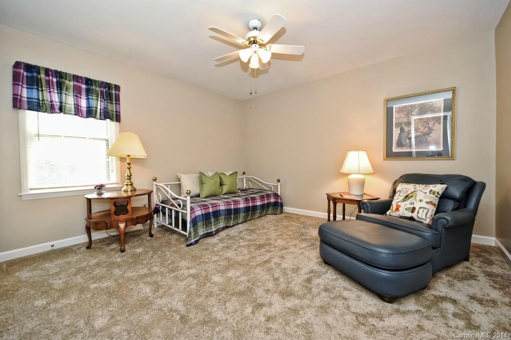 Carmel Woods - Residential