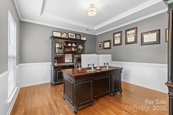 1216 Lange Court