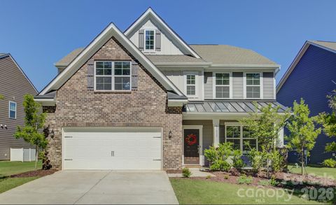 Photo of 17812 New Mark Avenue, Charlotte, NC 28278 (MLS # 4387934)