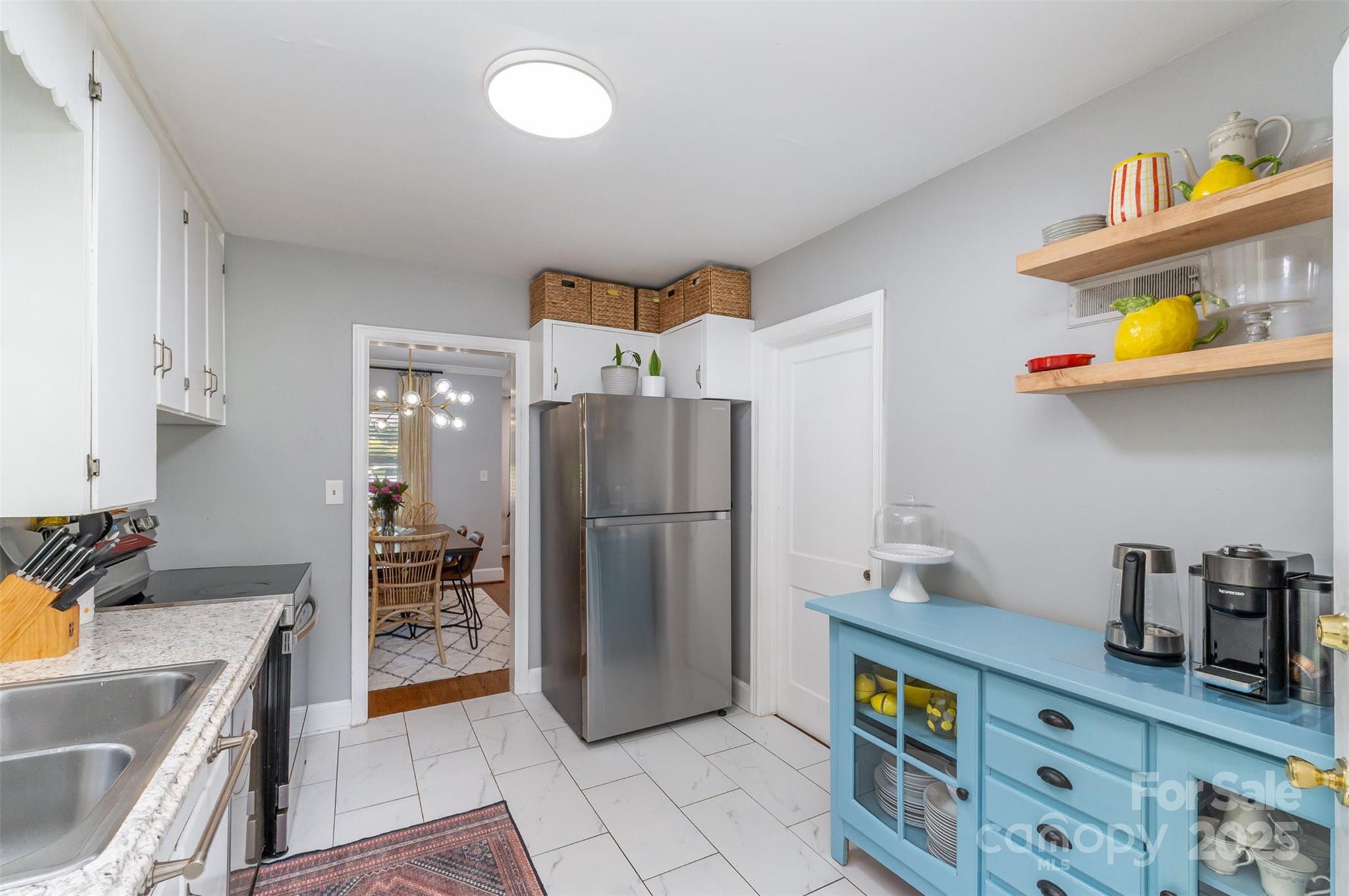 Charlotte, North Carolina 28205, United States, 3 Bedrooms Bedrooms, ,1 BathroomBathrooms,Residential,Active,184025