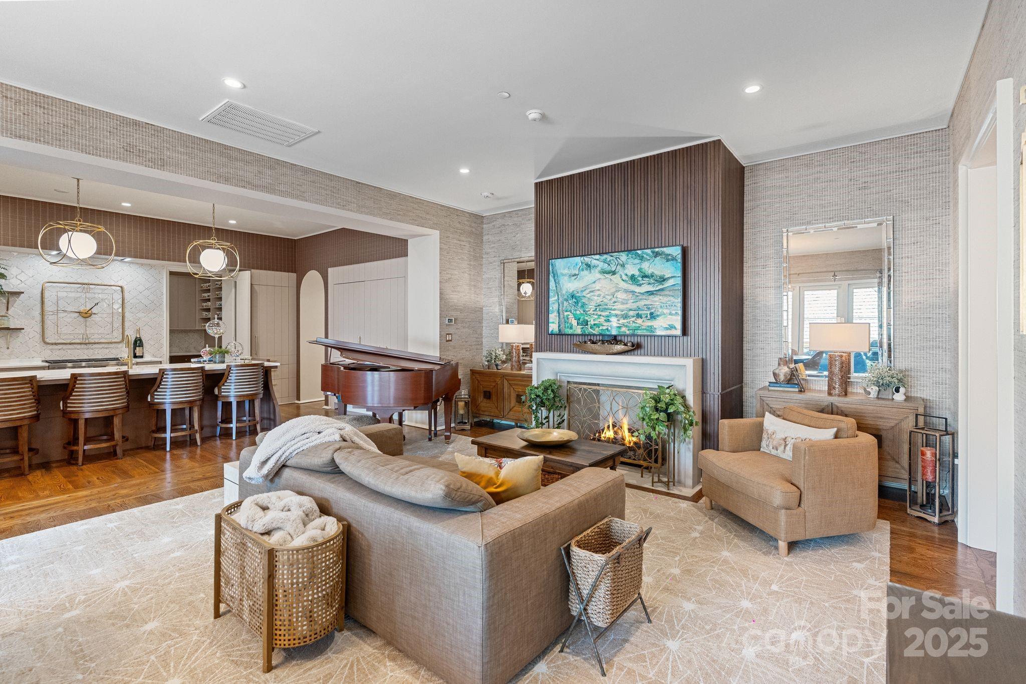 1172 Queens Road