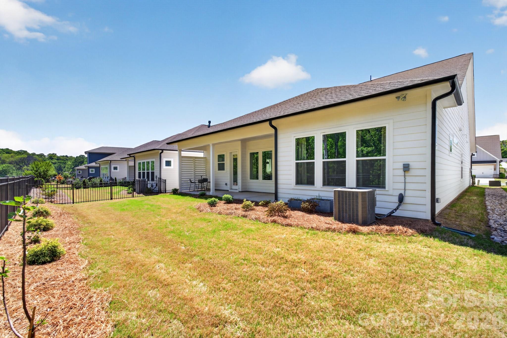 Encore at Streamside - Residential