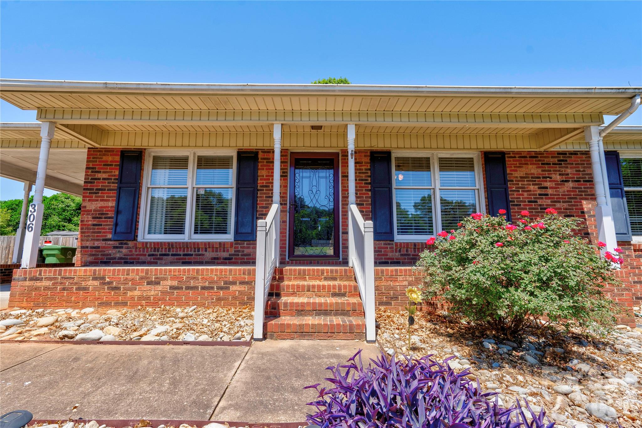 306 Southglenn Drive