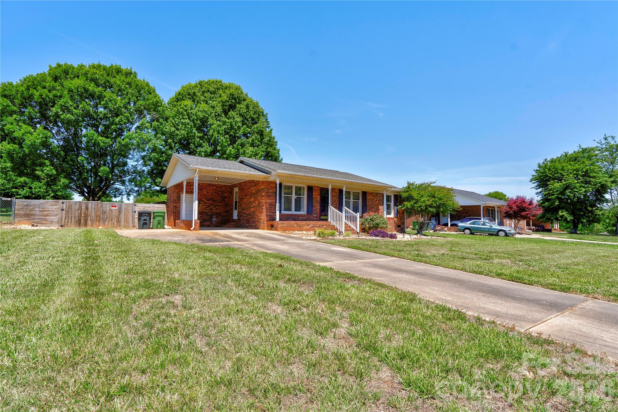 306 Southglenn Drive