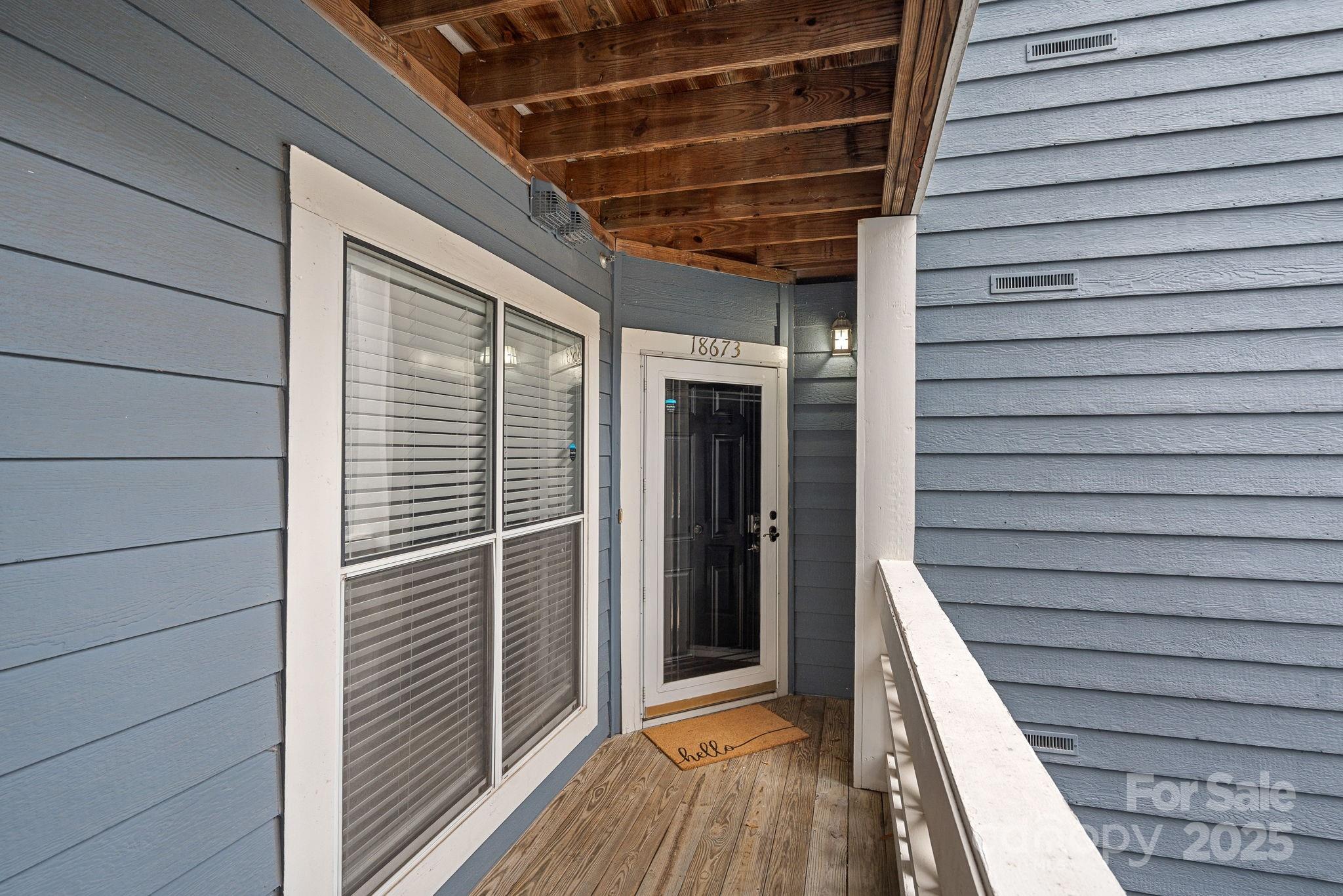 18673 Vineyard Point Lane