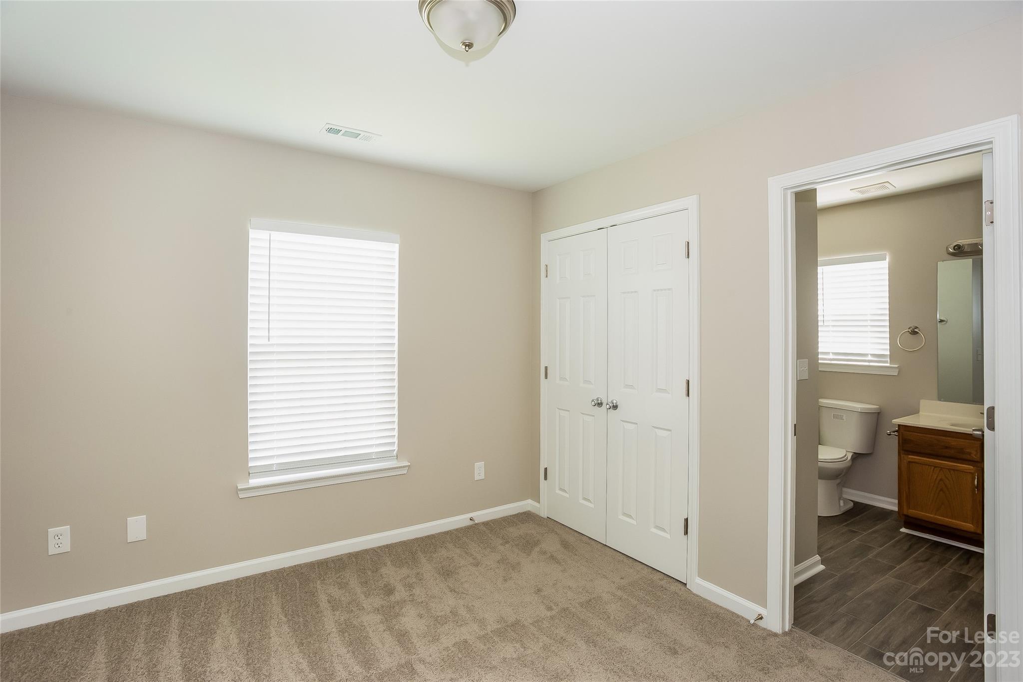 Riverwalk - Residential Lease