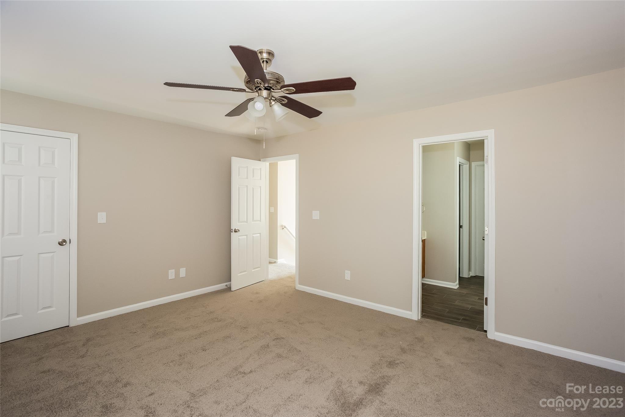 Riverwalk - Residential Lease