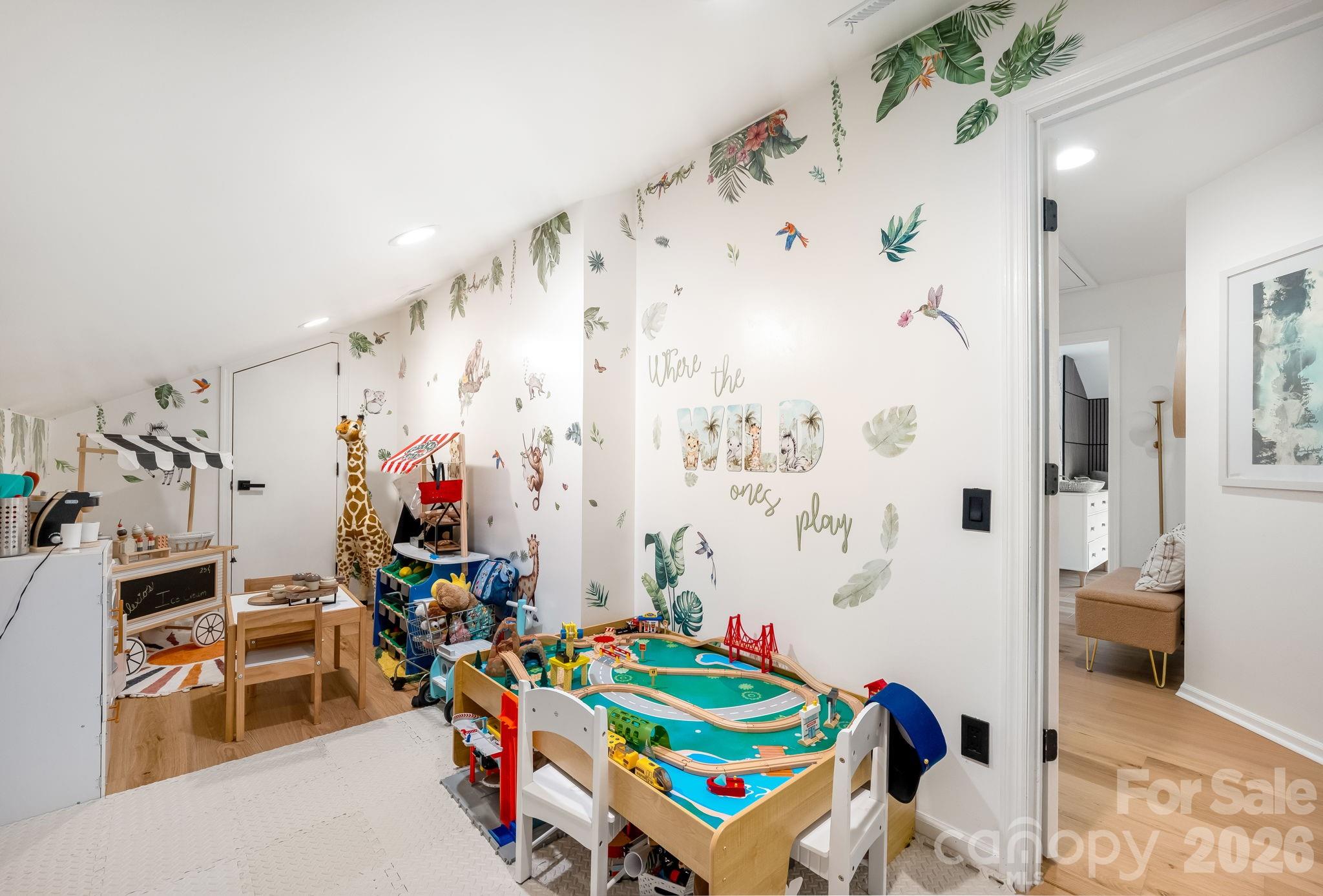 Ivy Ridge At Ballantyne - Residential