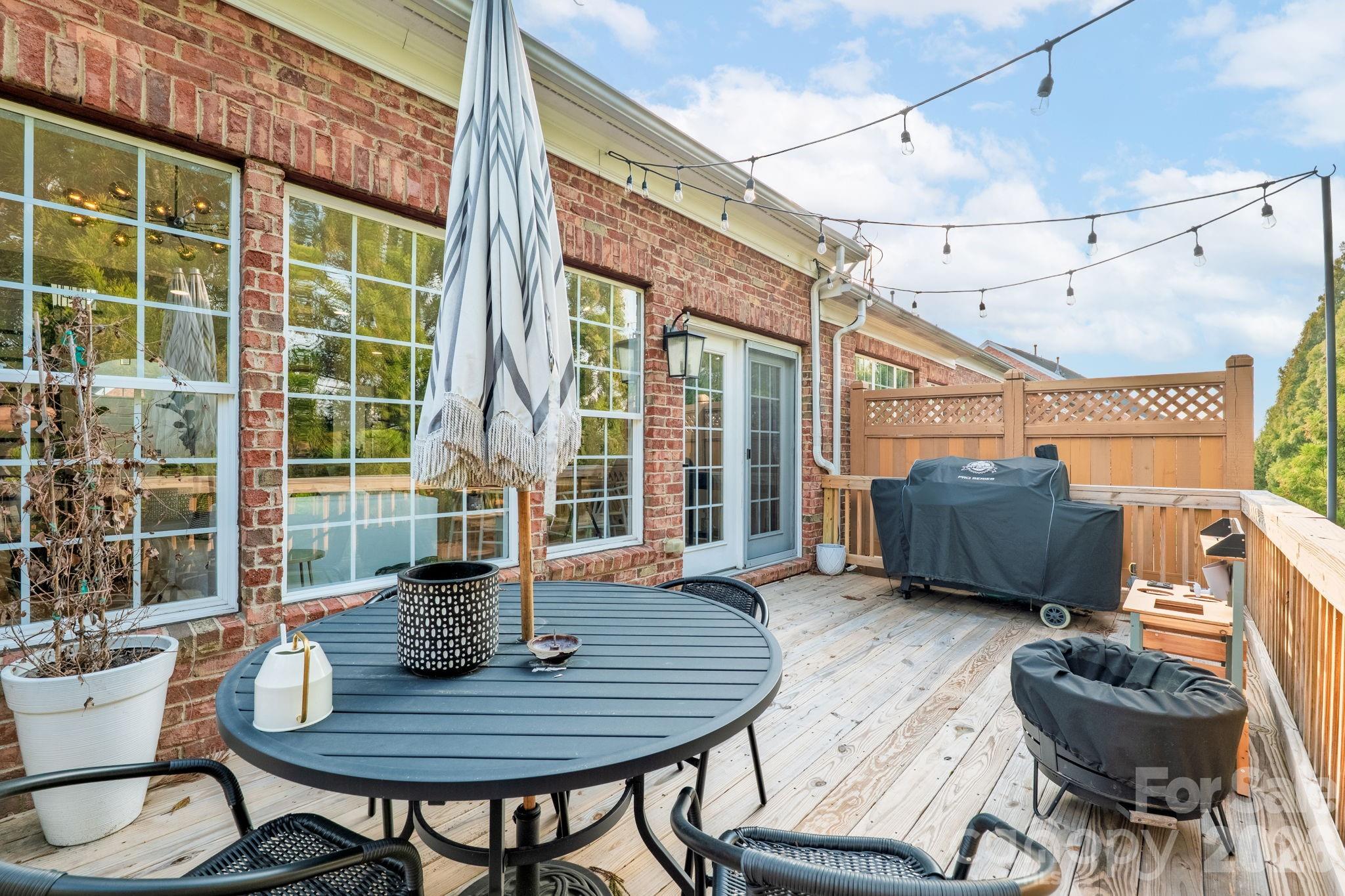 Ivy Ridge At Ballantyne - Residential