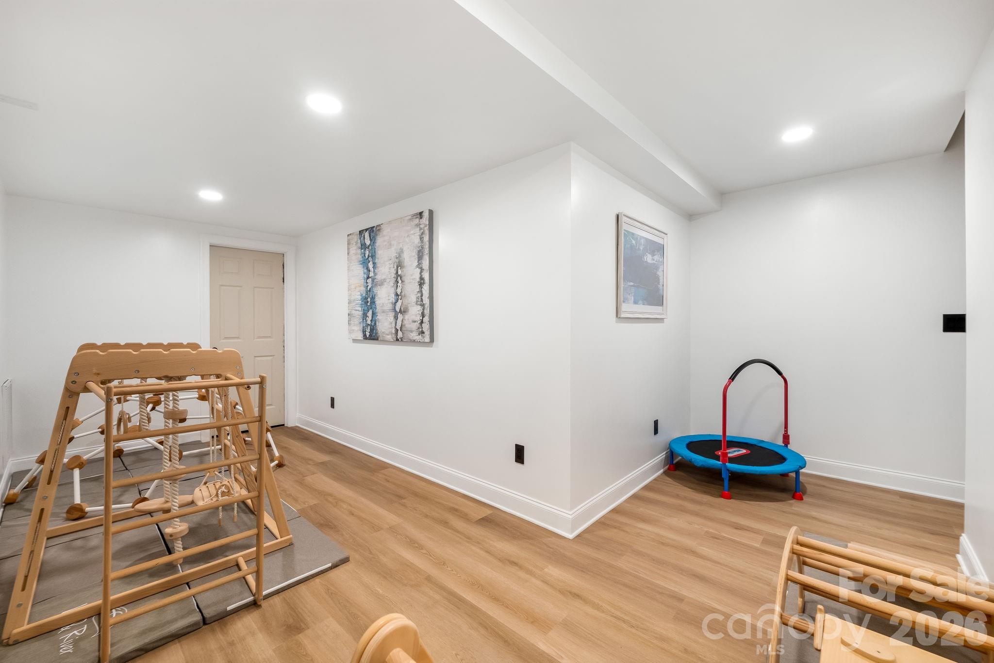 Ivy Ridge At Ballantyne - Residential