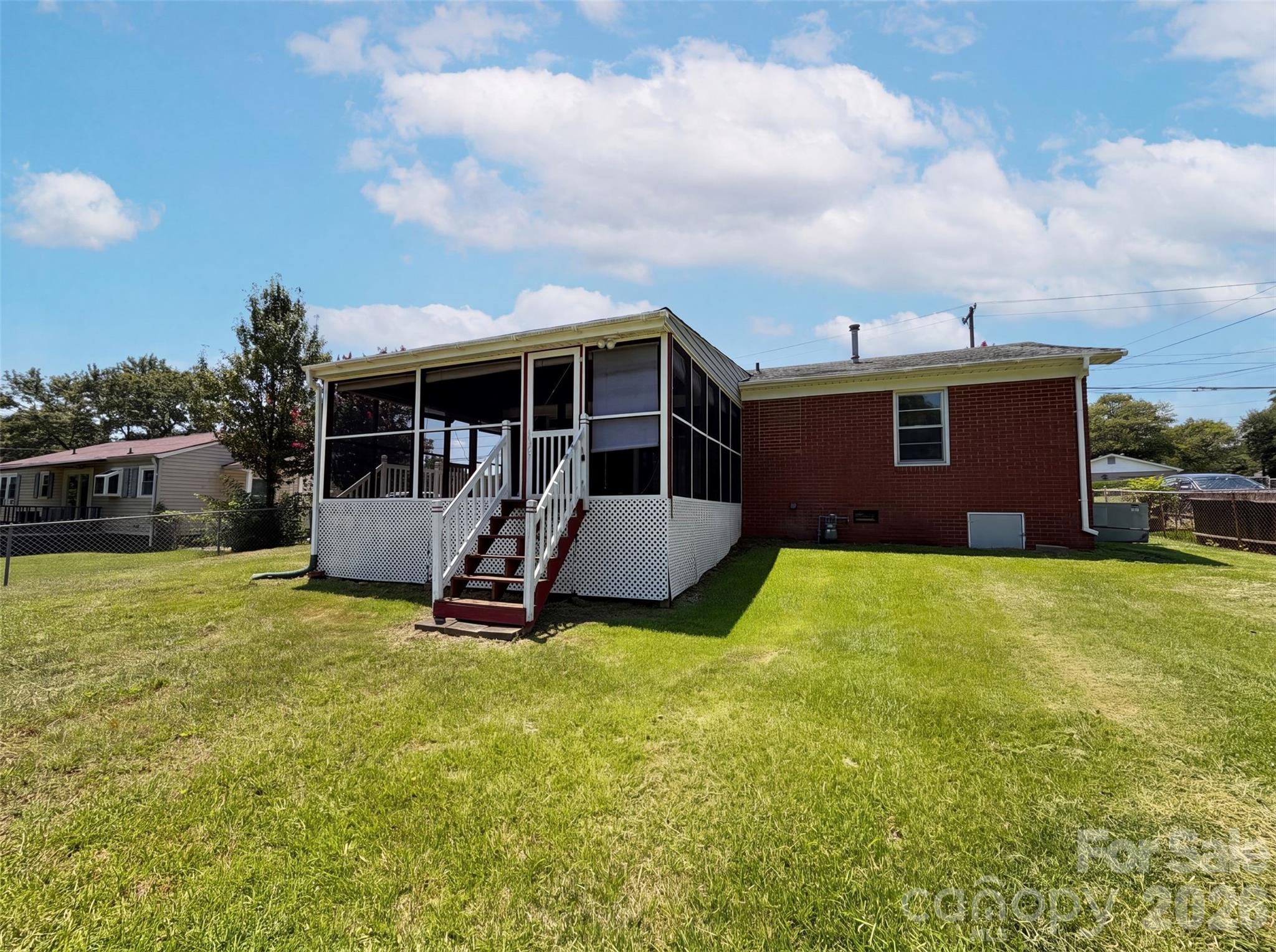 310 W Indiana Avenue