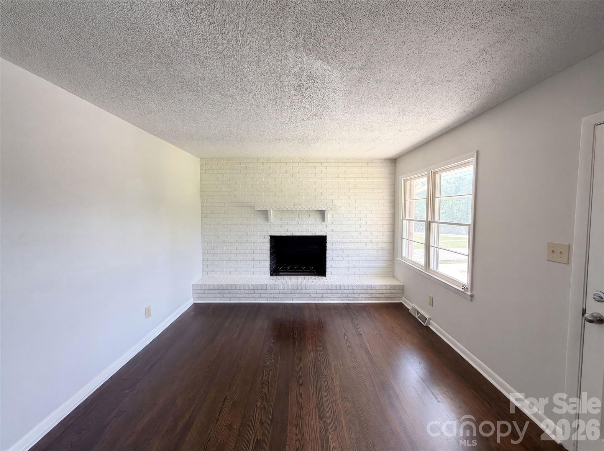 310 W Indiana Avenue