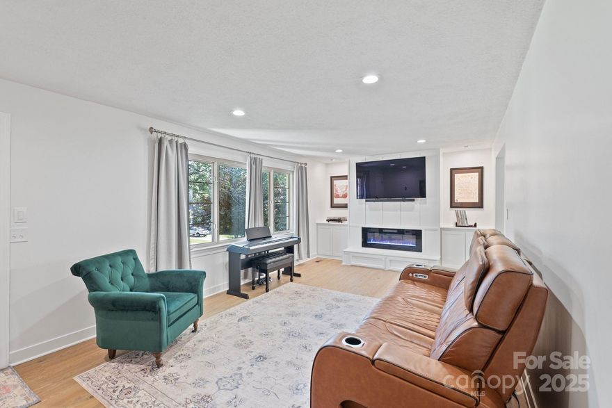 Listed at appraised value!!! Welcome to this charming 3 bedroom with a bonus room home in the desirable Mountain View area! This spacious property offers versatility and comfort, with 3 bedrooms located on the upper level. The main floor features beautiful built-ins, a cozy fireplace, and abundant natural light, creating the perfect atmosphere for everyday living. The open, oversized kitchen is ideal for entertaining and gatherings. On the lower level, you’ll find a den, laundry room, full bathroom, and an additional room currently used as a primary bedroom, giving the home flexible living options. Outside, enjoy an oversized carport and a large backyard—perfect for entertaining, play, or relaxing evenings. Don’t miss your chance to own a home that combines space, character, and location!