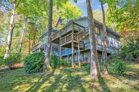 A home in Lake Toxaway