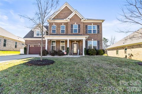 135 Holly Ridge Drive Mooresville NC 28115
