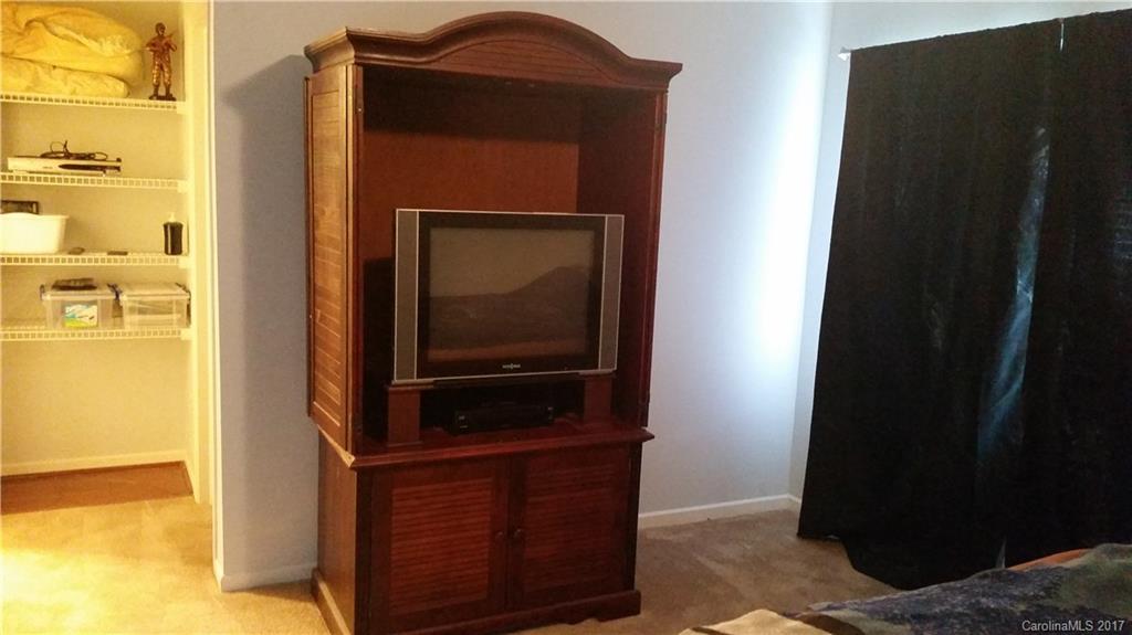 Irish Downs - Residential