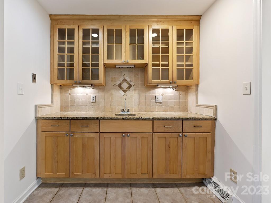 Beverly Woods - Residential